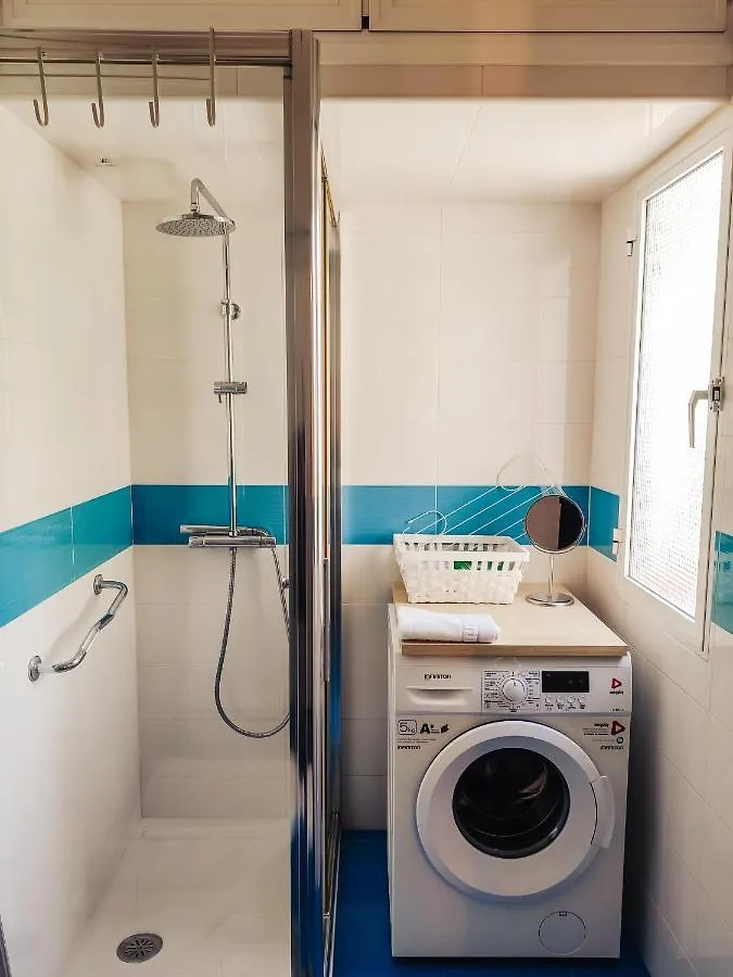 Apartamento de diseño en la playa Torremolinos 0*,  España