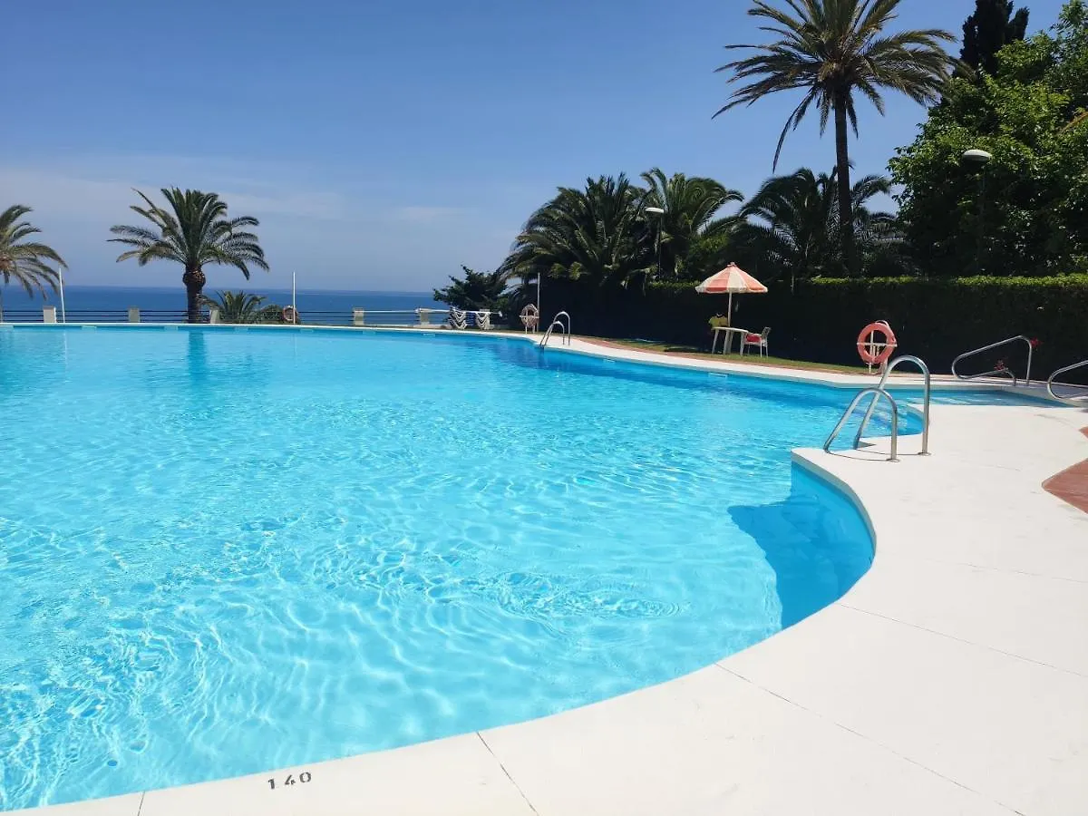 Apartamento De Diseno En La Playa Τορρεμολίνος